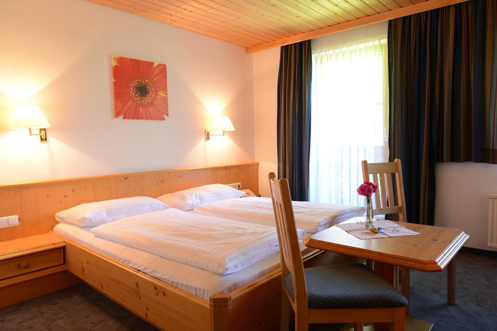 Hotel - Restaurant - Sonnblick Heiligenblut Esterno foto